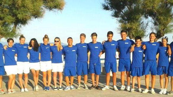 I nuotatori dell’Azzurra bravi anche nel mare