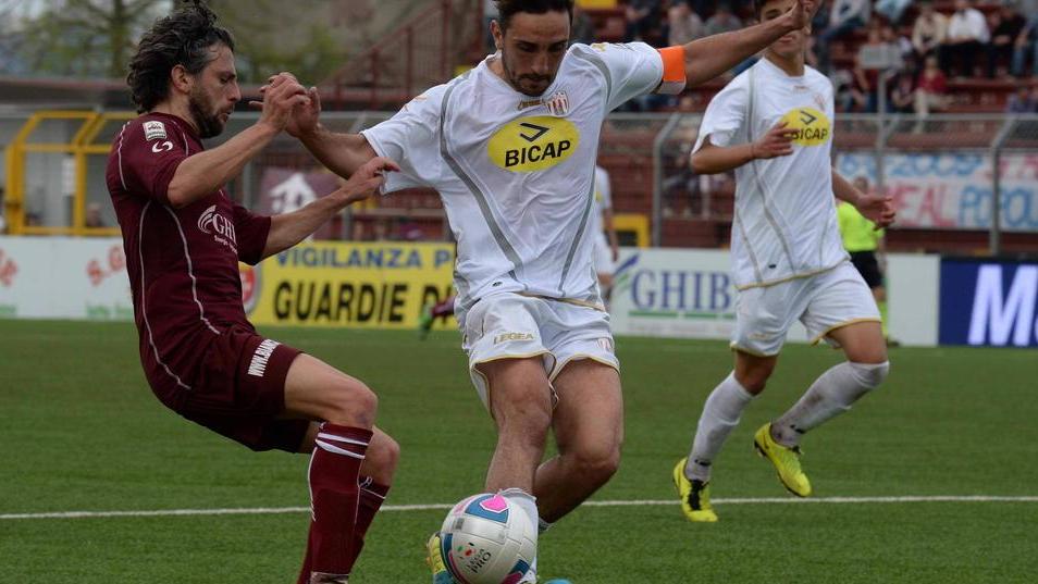 Grassi in ritiro con la Salernitana ma pensa al Pontedera