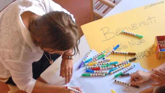 Asilo in bioedilizia tra l’affaire terreni e i ricorsi per il bando