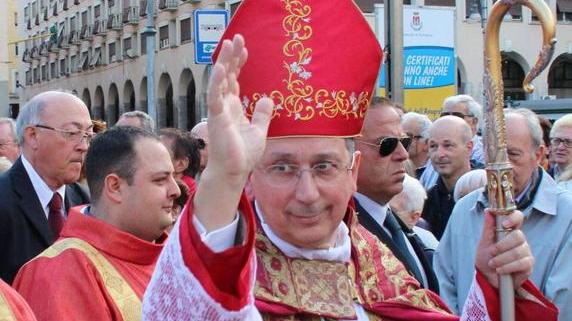 Valzer di nomine in diocesi Cambiano curia e parroci