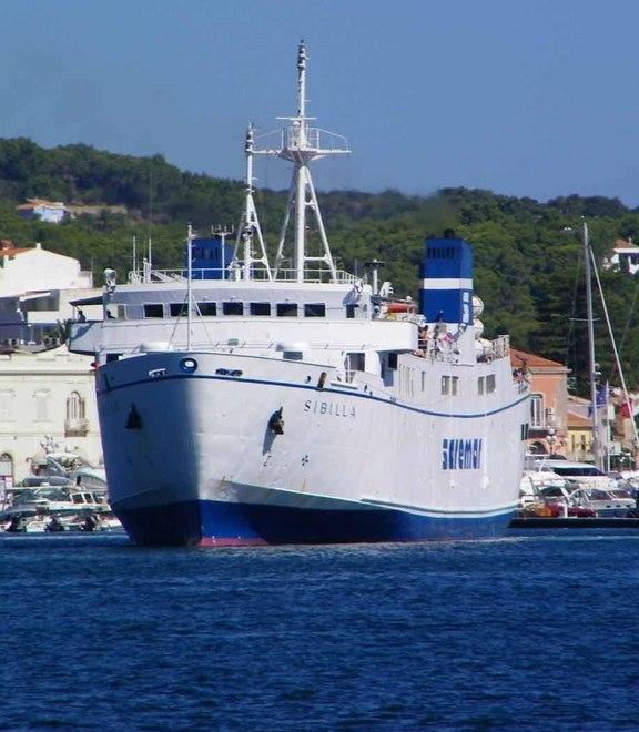Saremar sulla soglia del fallimento, 200 posti a rischio
