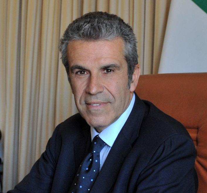 Parlamentari in missione prima a Cagliari, poi a Olbia