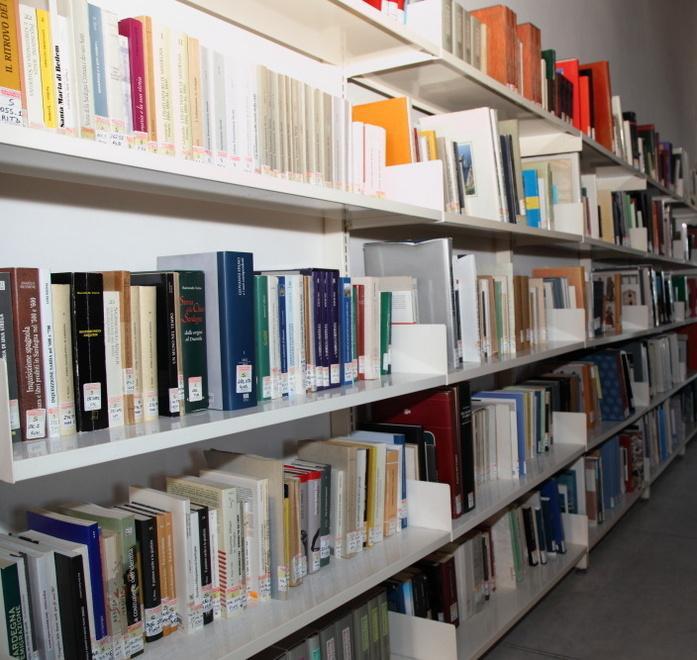 Libri, Tetti presenta “Mette Pioggia”