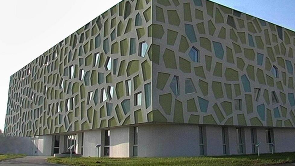 Un sostegno alla ricerca con borse di studio e strumenti