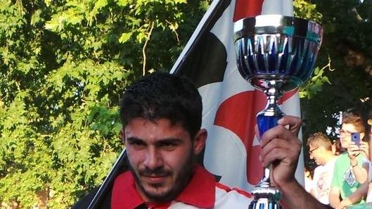 Il vincitore del palio Murtas cade durante la prove a Siena