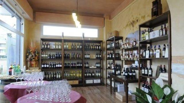Festa alla Cantina per i suoi 16 anni