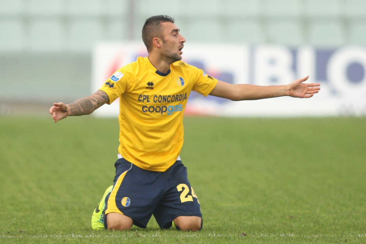 Il mediano Tommaso Bianchi saluta l'Italia: va al Leeds in Inghilterra