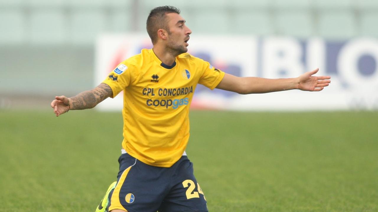 Il mediano Tommaso Bianchi saluta l'Italia: va al Leeds in Inghilterra