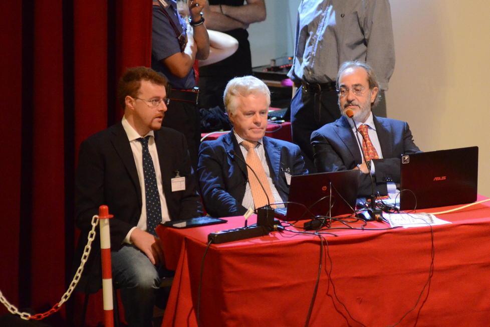 Concordia, scontro totale sulla simulazione della rotta 