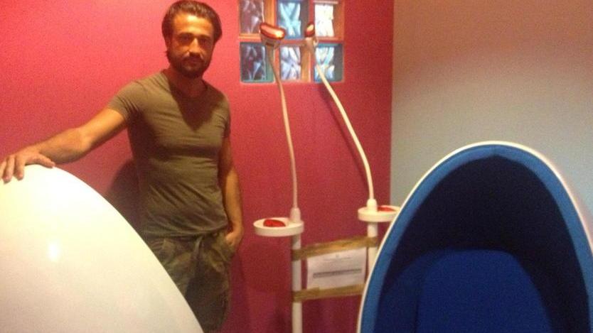 Lampade irregolari per sbiancare denti, 6mila euro di multa