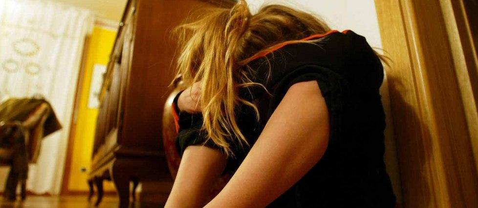Presa a testate e violentata: condannato 