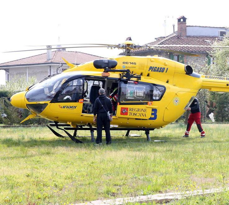 Ferita da colpo di pistola È giallo sulla dinamica 