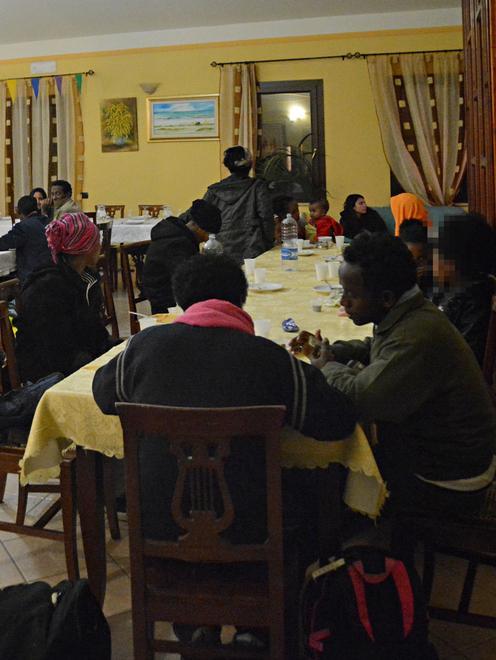 Migranti, bando per l’accoglienza 