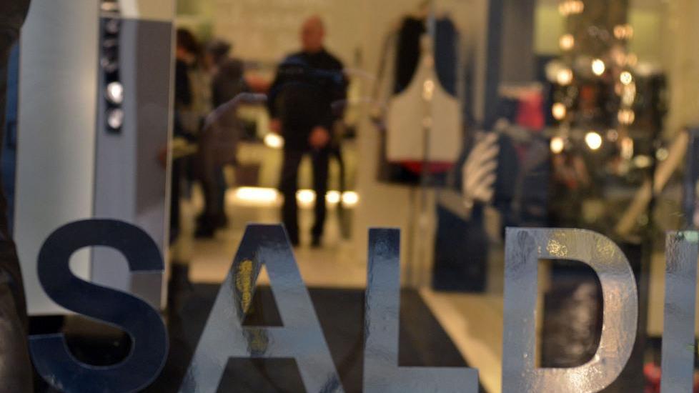 Saldi, da sabato è caccia all’affare