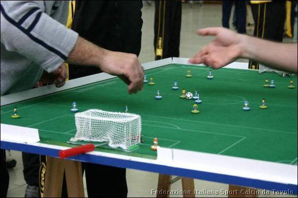 Altro che Mondiali: è l’ora del Subbuteo 