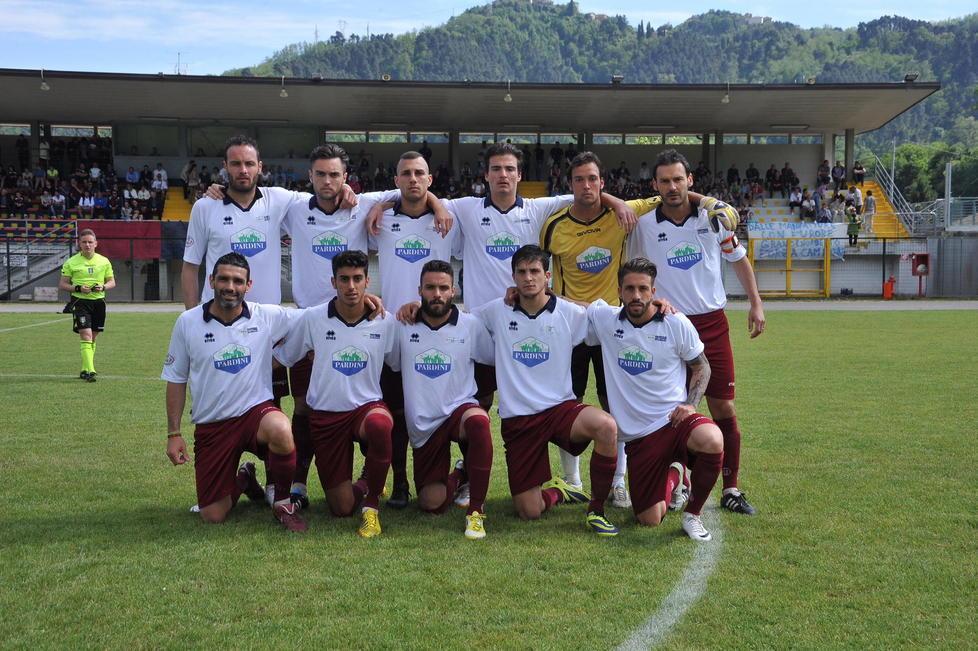 Calcio: il Camaiore presenta domanda per il ripescaggio in serie D 