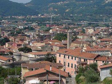 Stop all’accattonaggio molesto a Sarzana 