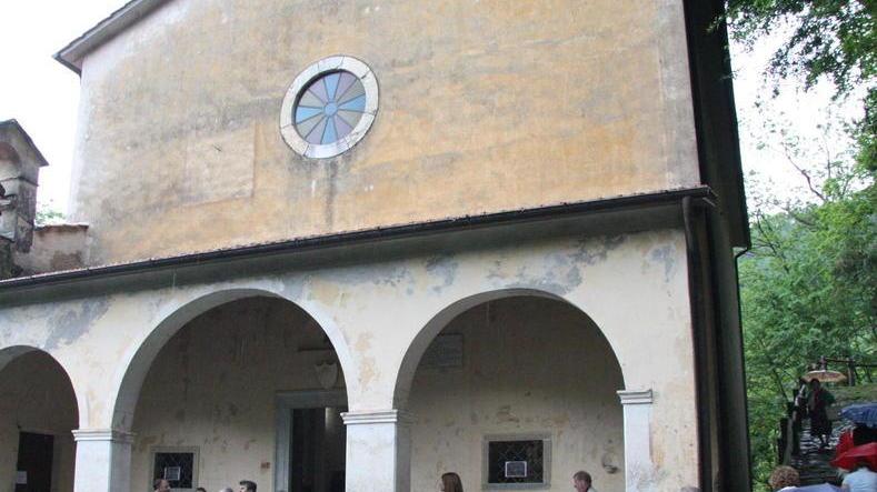 Paolo Brosio riapre la via Francigena tra storia e religione