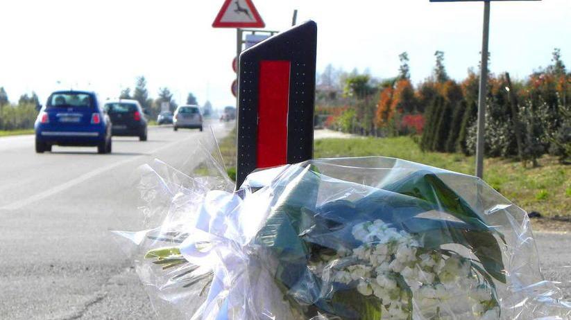 Troppi incidenti sulla Nuova Pratese. I residenti di Chiazzano: "Vogliamo una rotonda"