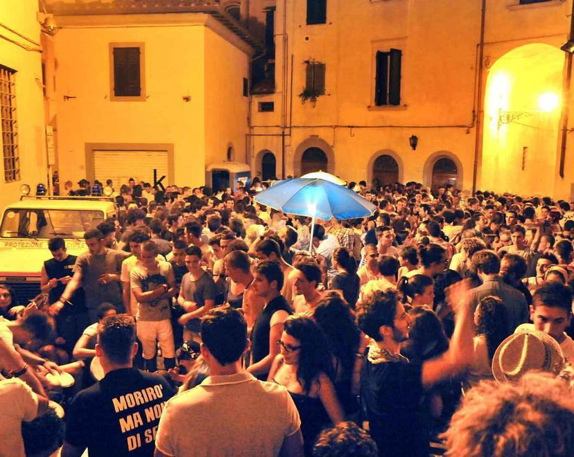 Movida, ecco le nuove regole per la vita notturna 