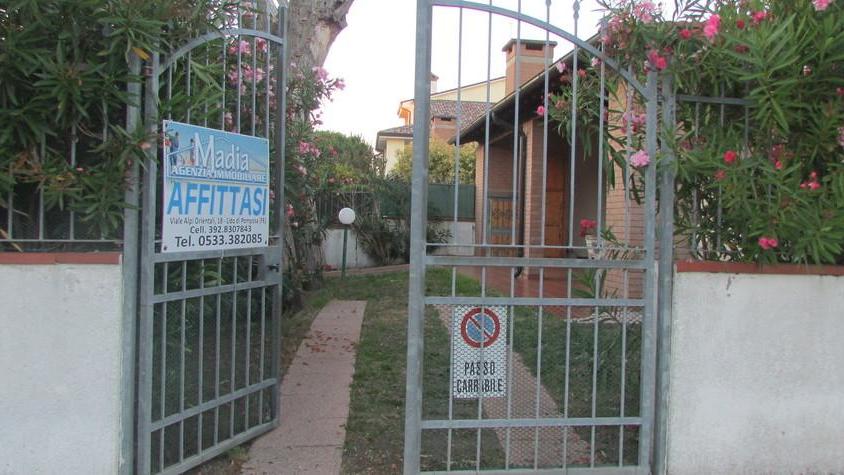 «Mio fratello ha il viso sfregiato»