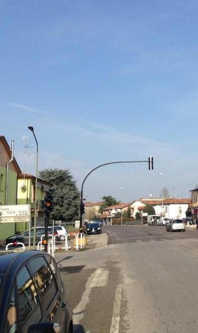 Lavori in corso all’incrocio di via Roma 