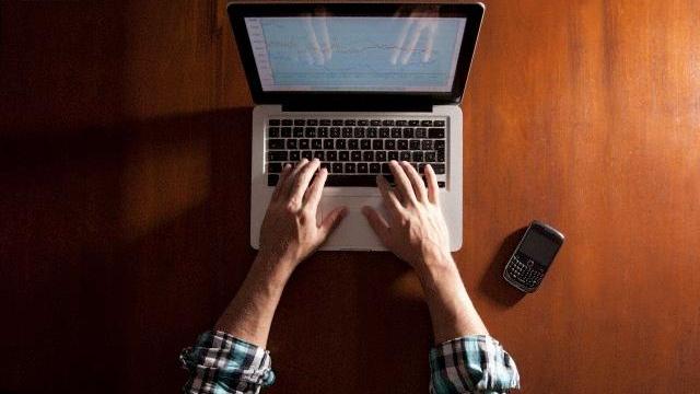 Pedopornografia, sul suo computer immagini hard