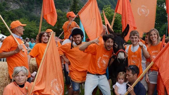 Palio degli Asini, la Canalina concede il bis