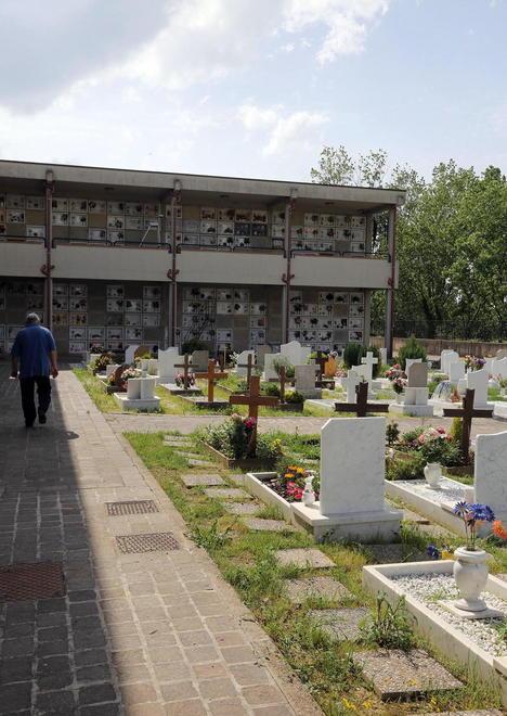 Infiltrazioni d’acqua lavori al cimitero comunale 