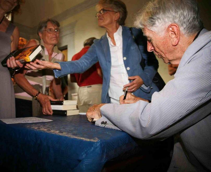 Anteprime a rilento e il sindaco annuncia «Tornerà in centro» 