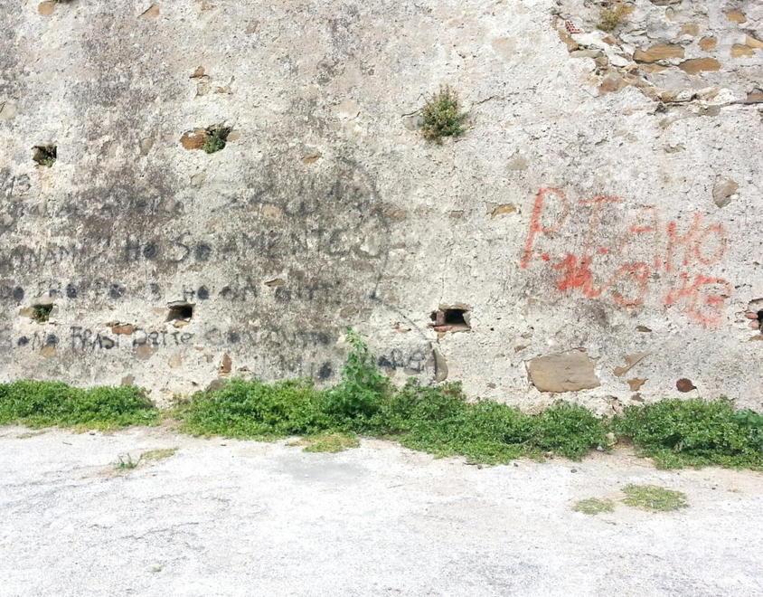 Si ricostruisce la scalinata ma la spiaggia non c’è più 