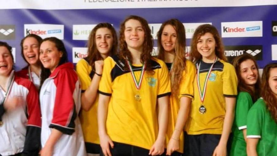 Nuotatori Modenesi: Junior d’oro Argento nella categoria Ragazze
