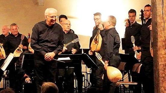 Musica Pomposa, l’orchestra “Gino Neri” apre tra gli applausi