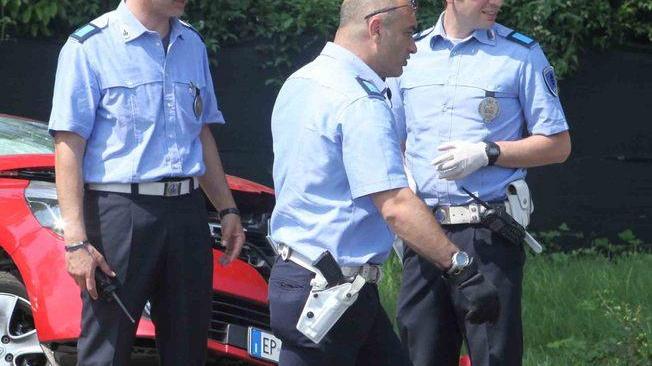Due appartamenti abusivi in una palazzina
