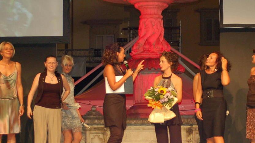 Giovani, moda e artigianato nella sfilata in piazza Duomo
