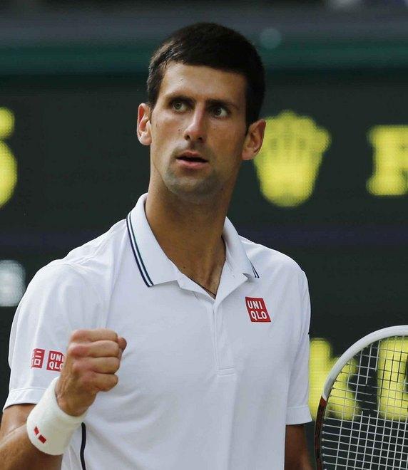 Epico Federer a Wimbledon, ma non basta 