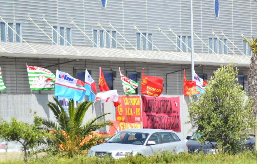 Mtm verso la chiusura, in 108 a casa 