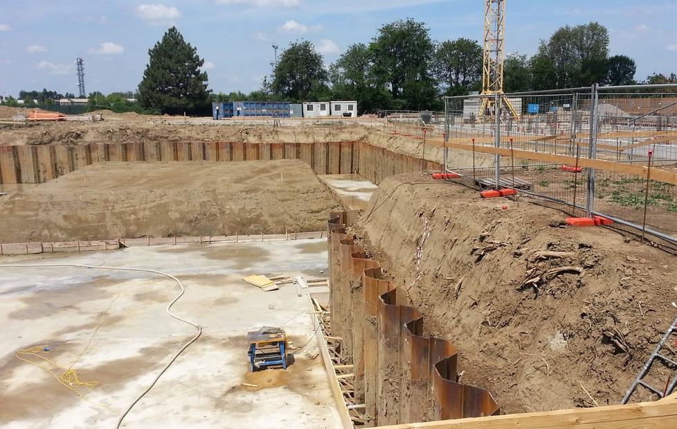 Il cantiere della nuova piscina “disincentiva” i nuotatori 