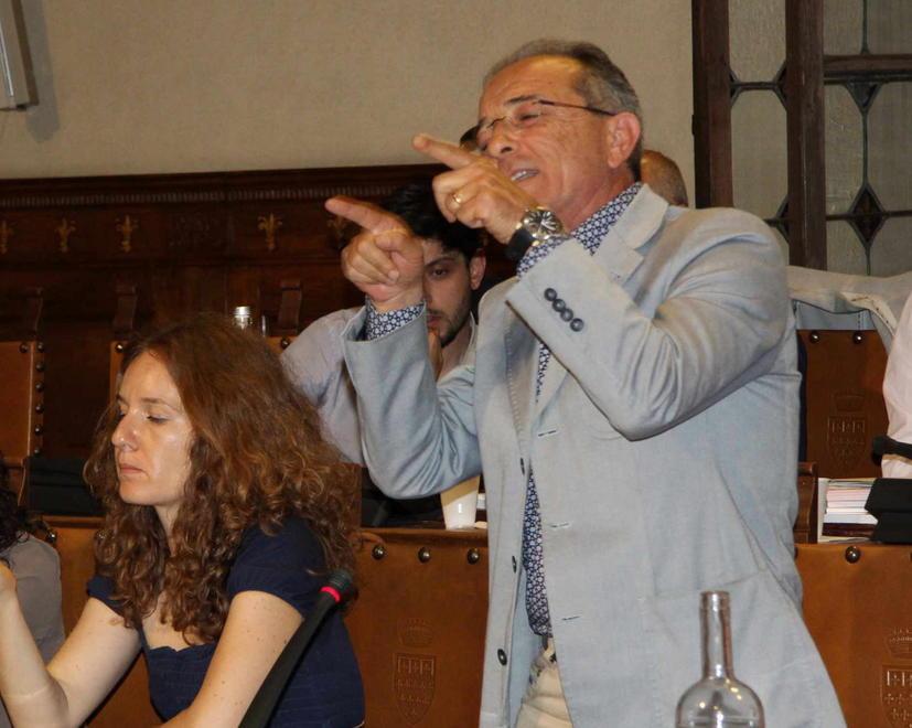 Aldo Milone scrive al sindaco: «Ho subìto un attacco vergognoso» 