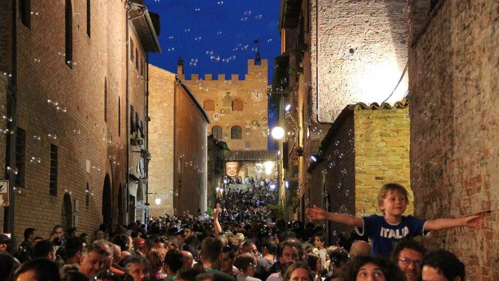 Mercantia: sì alla proroga per negozi, vendita di cibo e analcolici