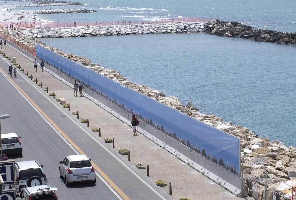 Spiagge di ghiaia, una rete al posto delle paratie 