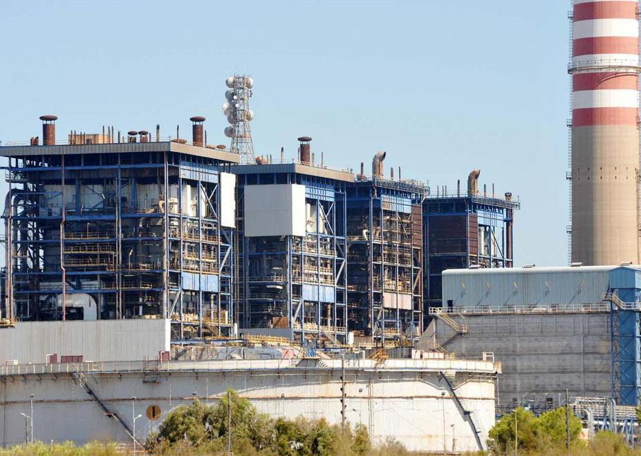 «Basta con la centrale Enel, l’ecomostro va eliminato» 