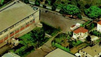 Braccio di ferro sulla sosta dei bus fuori porta S. Anna