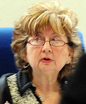 «Sei un cesso»: a processo per ingiurie 