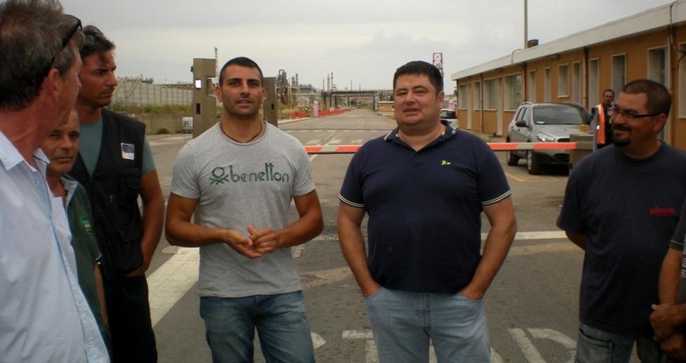 Icom, nuova protesta davanti ai cancelli 