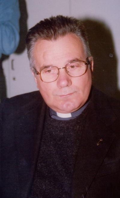 Addio ai don, i fedeli scrivono al vescovo 