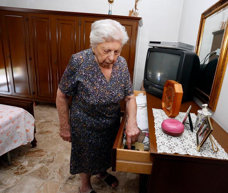 «Dicevano: mettete tutto l’oro e i soldi in un sacchetto»