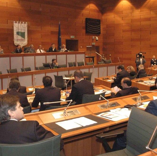 Errani condannato a un anno «Mi dimetto, ma sono innocente» 