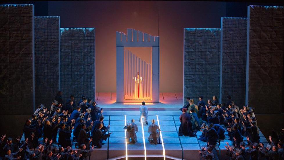 Teatro lirico: appello sulla trasparenza, «dubbi sulla tenuta economica dell’azienda»
