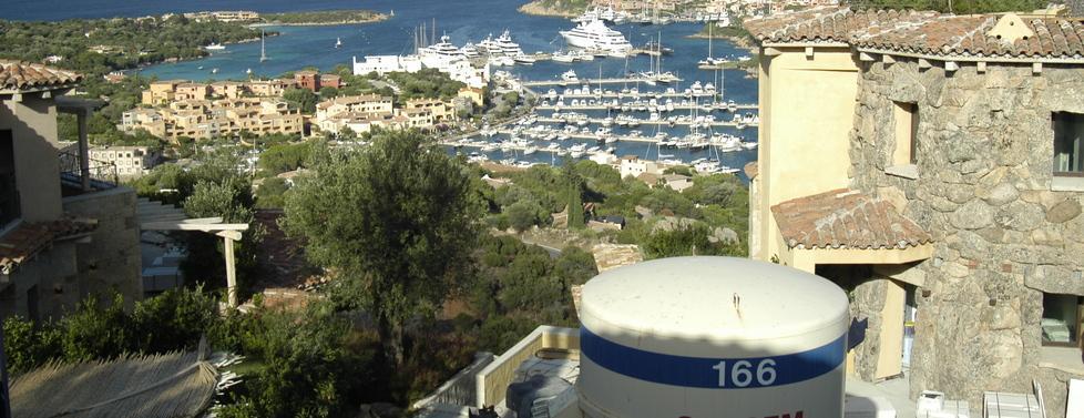 Porto Cervo: case vip costruite con «la licenza già scaduta» 